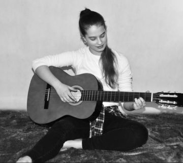 Lea1 360x320